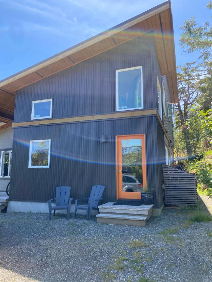 Lucky Creek Guest Suite Ucluelet Exterior photo